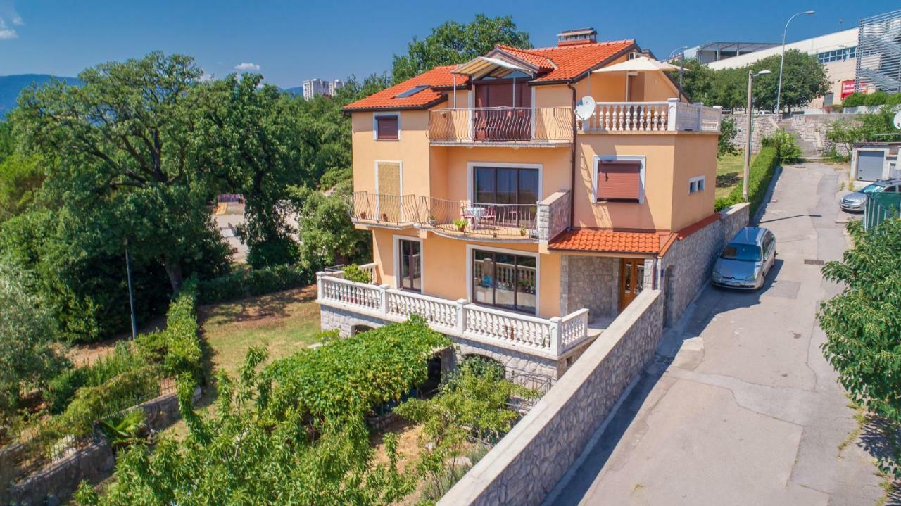 Apartment Anai Rijeka Exterior foto